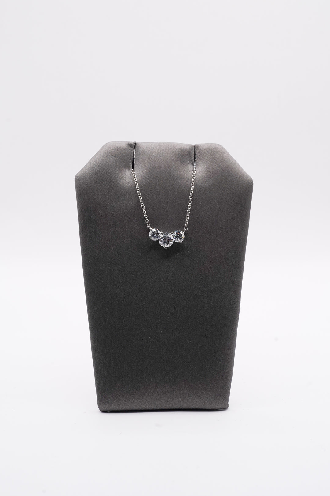 14k white Gold 3 Diamond Pendant Necklace